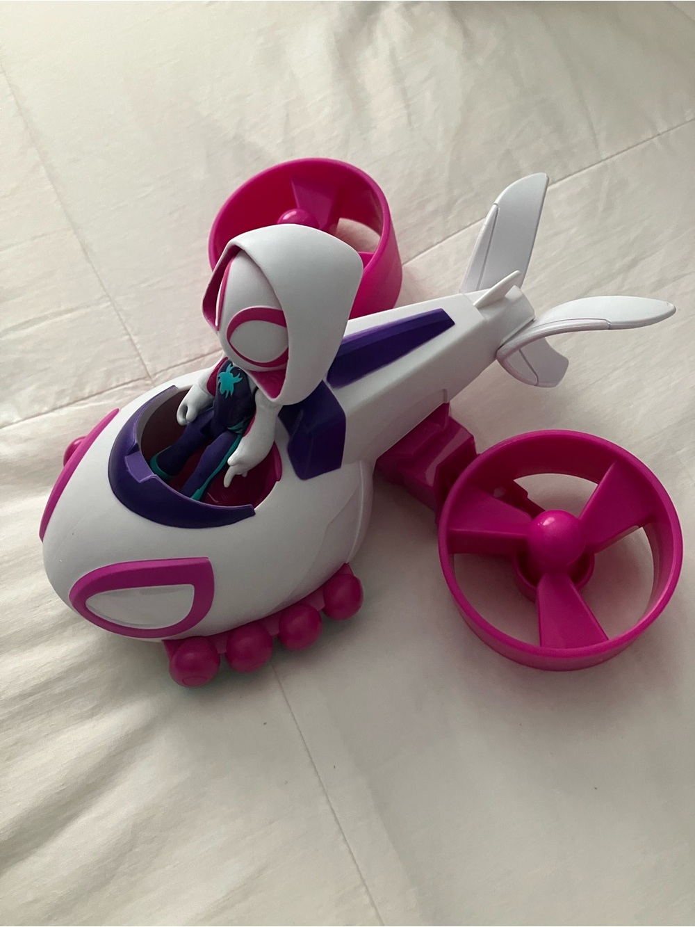 Spider-Gwen Hovercraft Playset - White & Pink Kids Toy